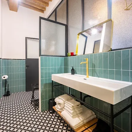 Guesthost - Bixio 29 3 And 5 Apartamento Parma