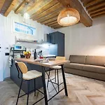 Guesthost - Bixio 29 3 And 5 Parma
