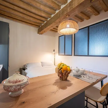 Guesthost - Bixio 29 3 And 5 帕爾馬