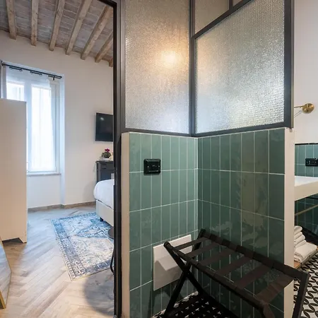 Guesthost - Bixio 29 3 And 5 * 帕爾馬