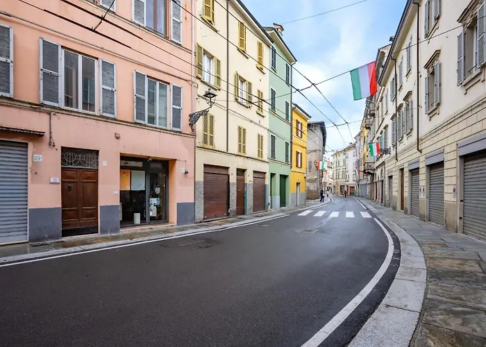 Guesthost - Bixio 29 3 And 5 * 파르마