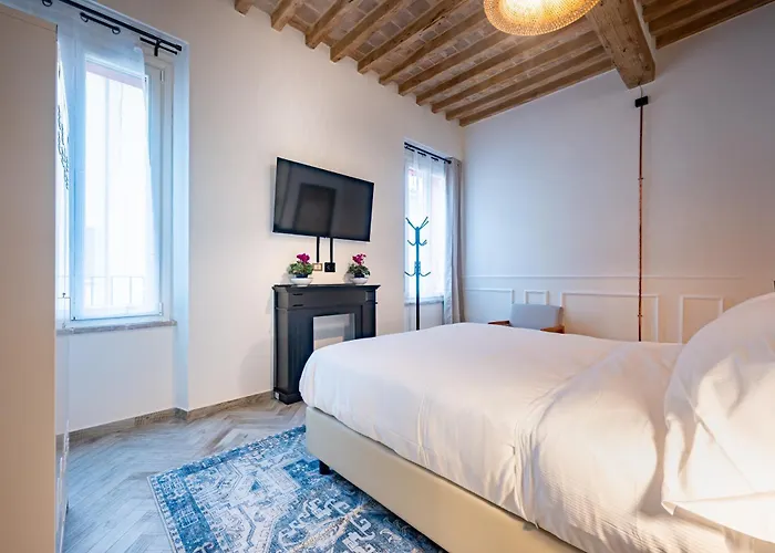 Guesthost - Bixio 29 3 And 5 *