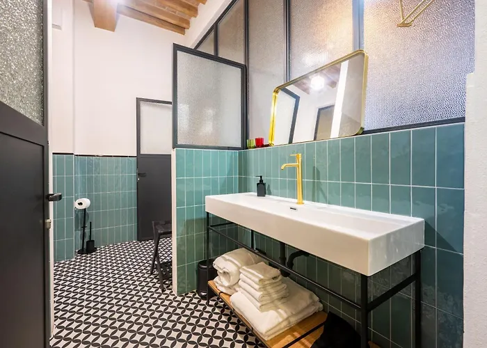 Guesthost - Bixio 29 3 And 5 Appartement Parme